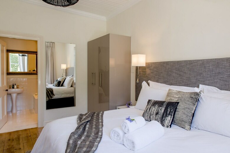 Bed & Breakfast Macaron Boutique Guest House