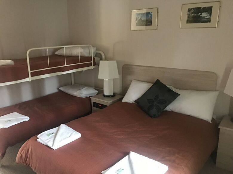 Snowy Mountains Coach And Motor Inn