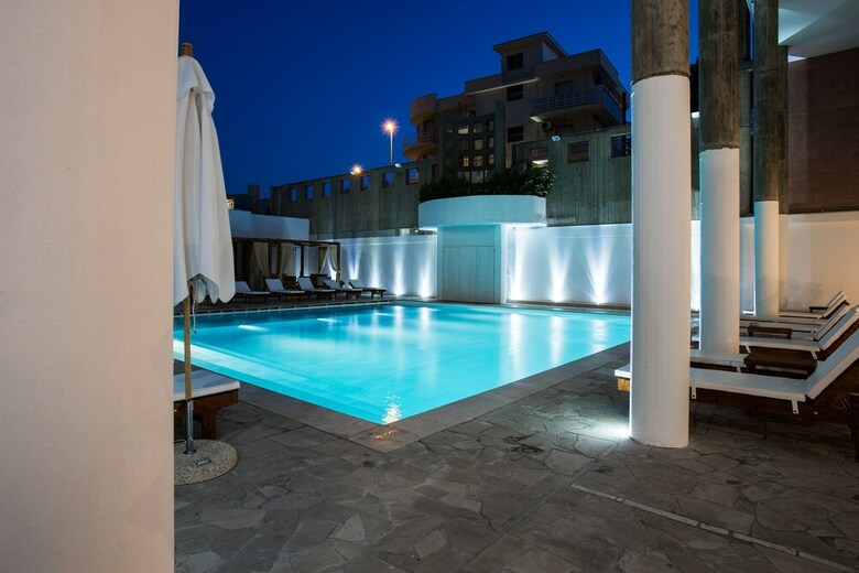 Hotel Seven Suite