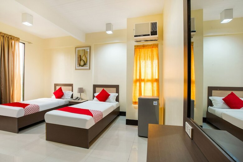 Hotel Oyo 244 Driggs Suites