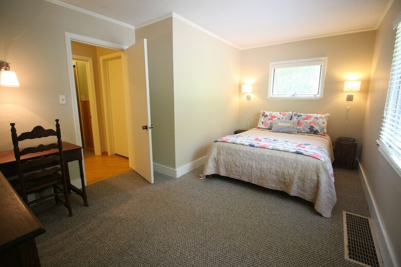 Goldberry Woods Bed & Breakfast-microfarm-cottages