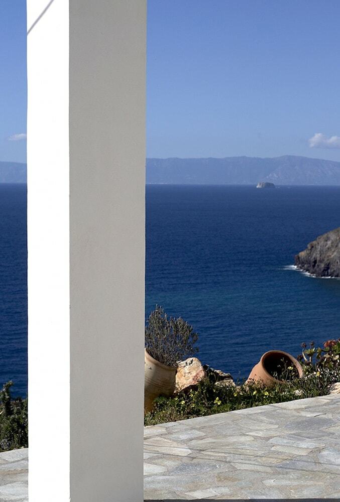 Villa Nena's Art House