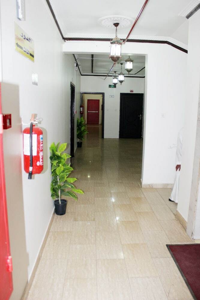 Al Eairy Furnished Apartments Qassim 1