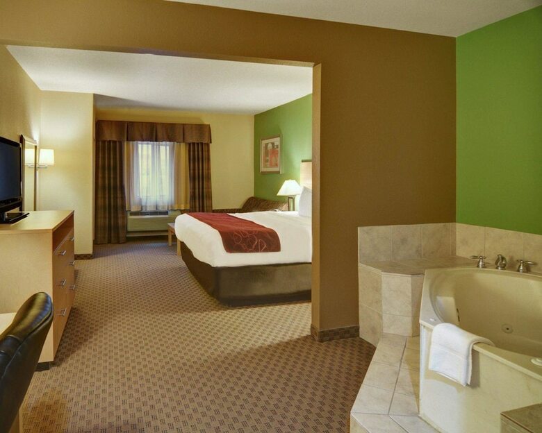 Hotel Comfort Suites Lindale - Tyler North