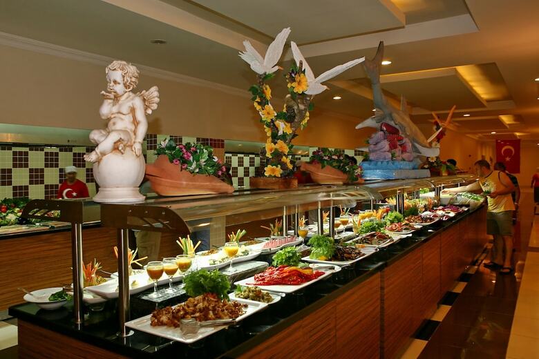 Hedef Beach Resort & Spa Hotel - All Inclusive