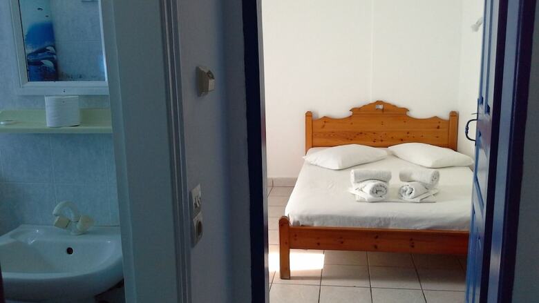 Studio Apartment Perivolos
