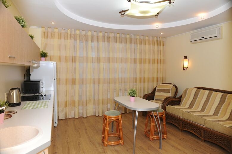 Innhome Apartments - Revolution Square