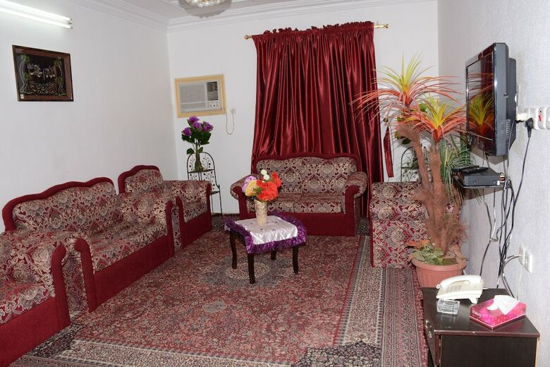 Apartamentos Al Eairy Furnished Apt Al Madinah 2
