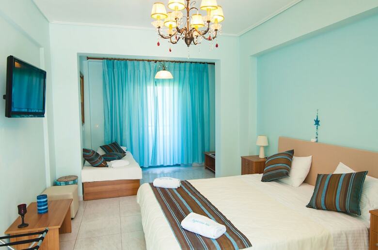 Hotel Kyparissia Blue