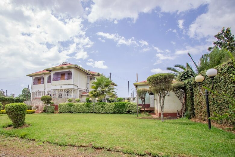 Hotel Ivys Inn Guest House