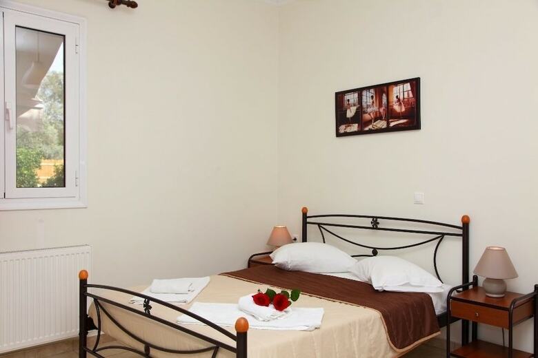 Hotel Apartments Avra