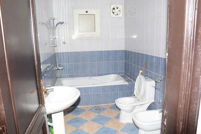 Apartamentos Al Eairy Furnished Apt Al Madinah 4