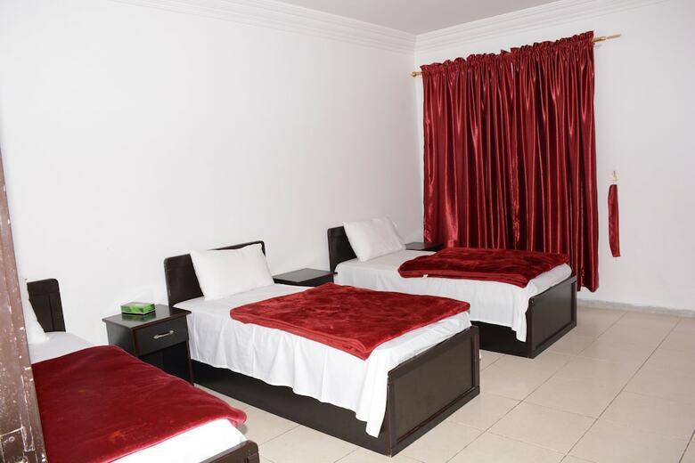 Apartamentos Al Eairy Furnished Apt Al Madinah 4