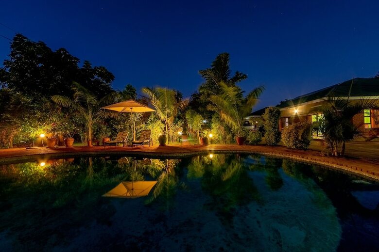 Hotel Dzimbahwe Guest Lodge