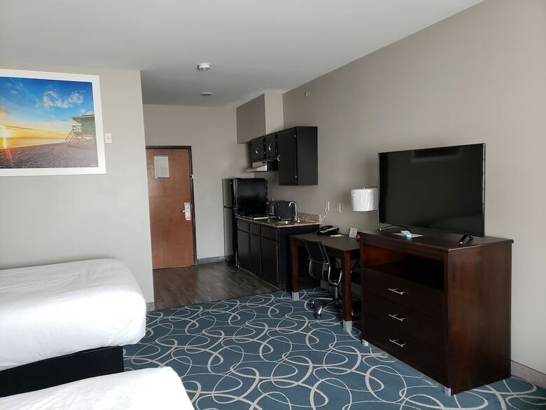 Hotel Days Inn & Suites By Wyndham Cleburne Tx