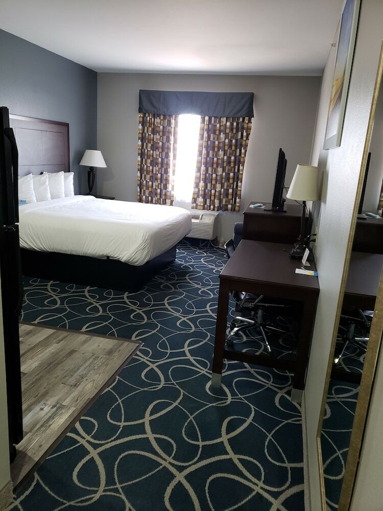 Hotel Days Inn & Suites By Wyndham Cleburne Tx