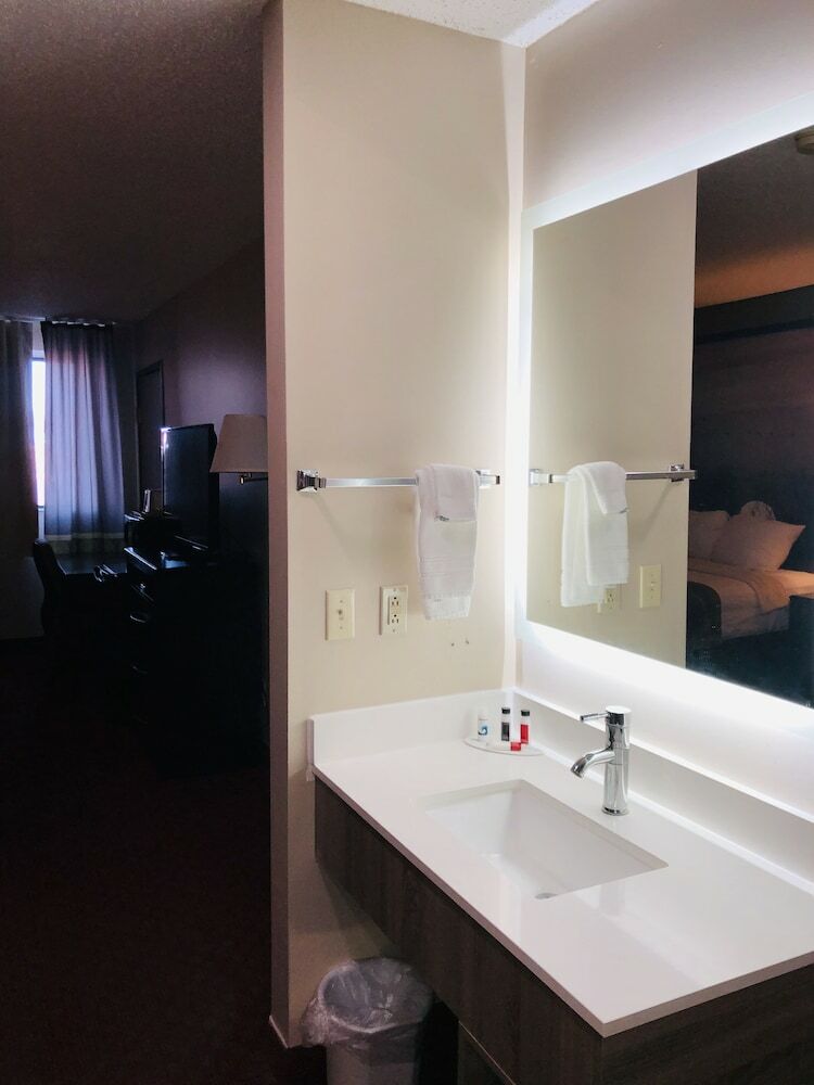 Hotel Super 8 By Wyndham Omaha Sw