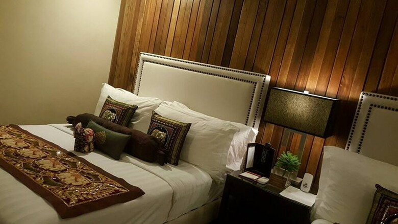 Bed & Breakfast The Oriental Luxury Suites Tagaytay