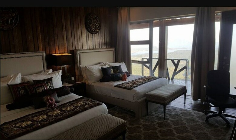 Bed & Breakfast The Oriental Luxury Suites Tagaytay
