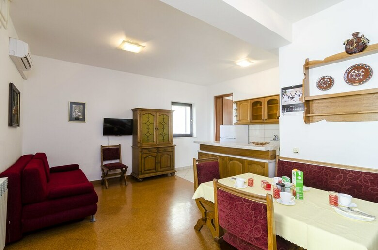 Hotel Cina Apartments