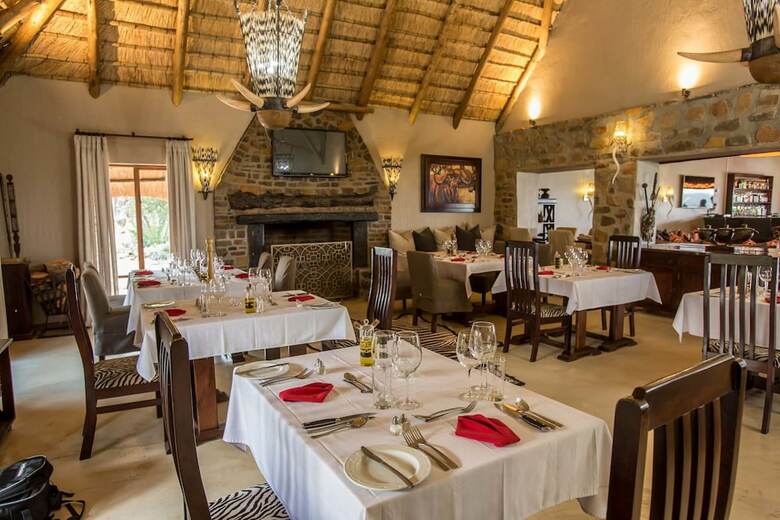 Posada Umzolozolo Private Safari Lodge
