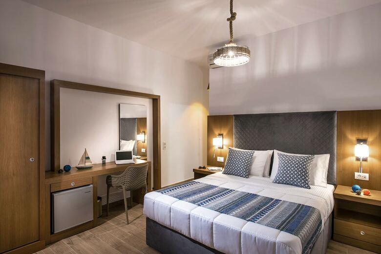 Hotel Yianna Caravel