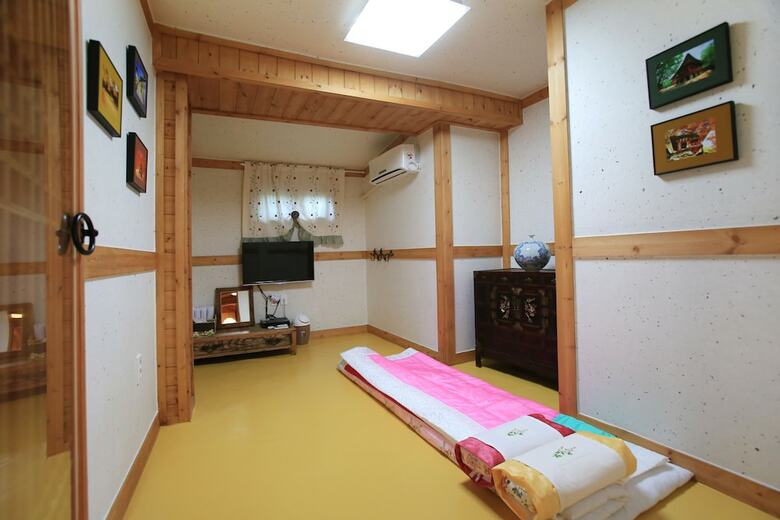 Hotel Saekdongjeogori Guesthouse