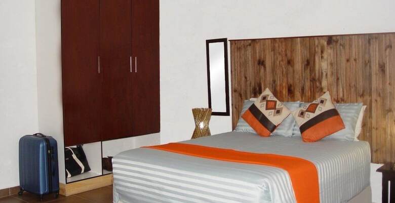 Hotel Esther's Lodge