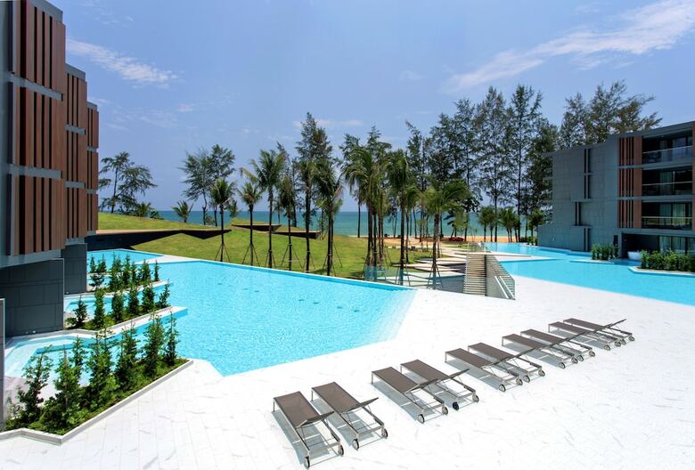 Hotel La Vela Khao Lak