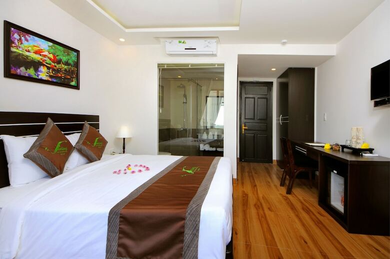 Viet Long Hoi An Beach Hotel