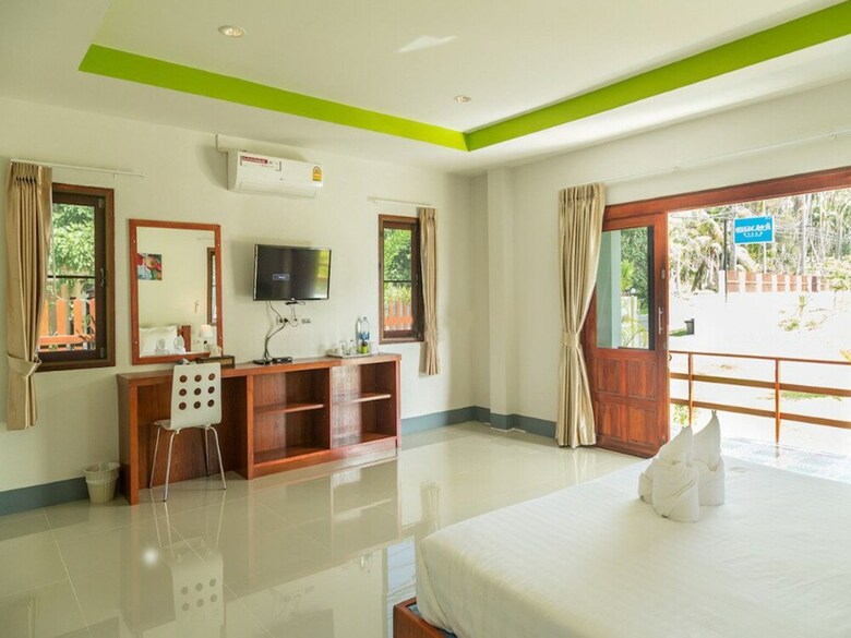 Hotel Breeze Bay Villa