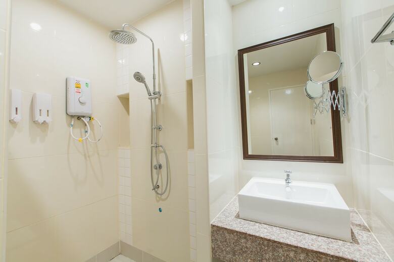 Habitat Hotel