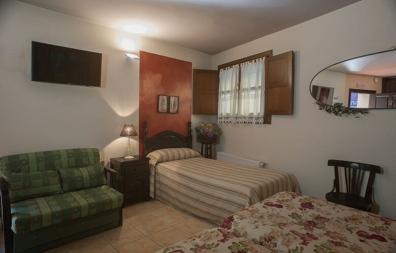 Hotel Corru San Pum�s