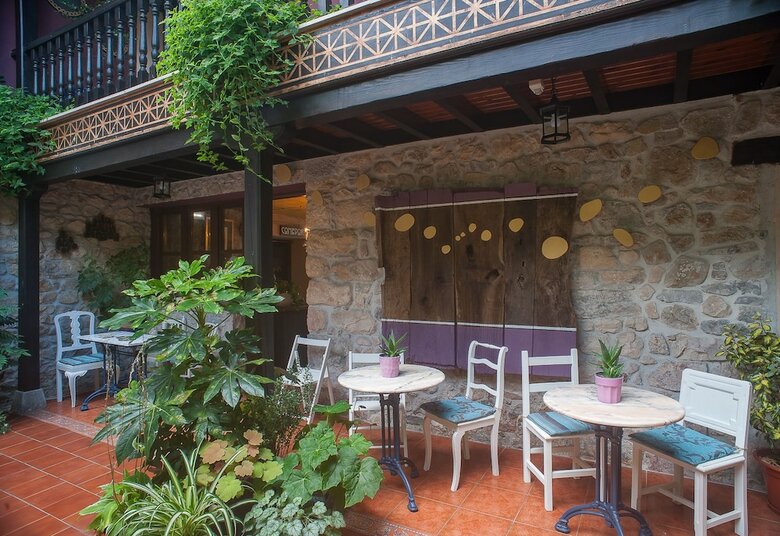 Hotel Corru San Pum�s