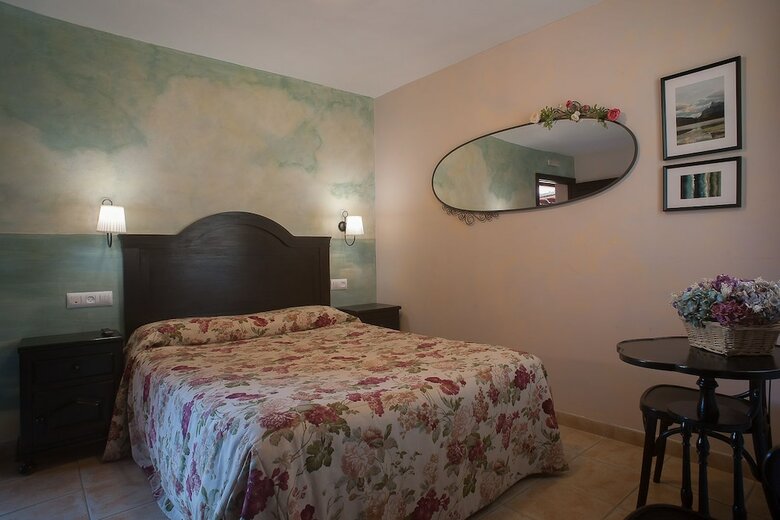 Hotel Corru San Pum�s