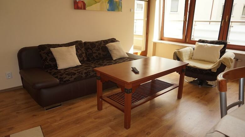 Szucha Apartments