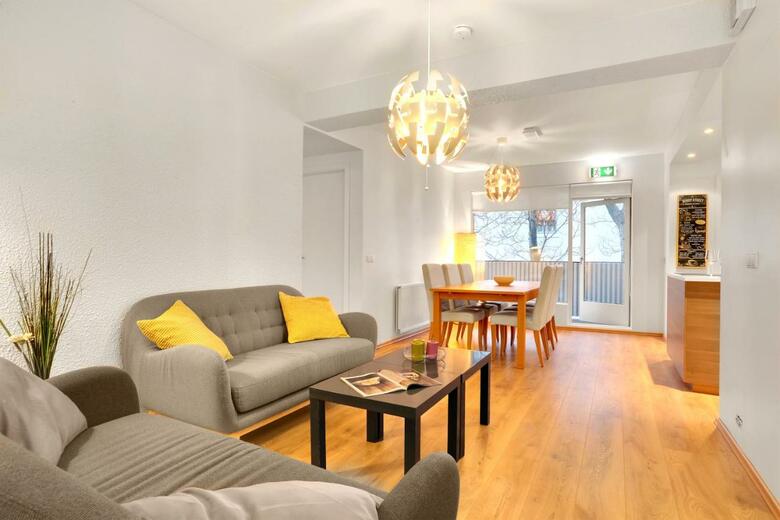 Hotel L�kur Guesthouse