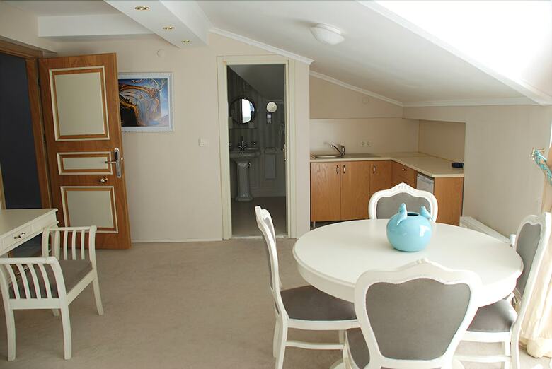 Hotel Sar?�ay Rhodius Otel