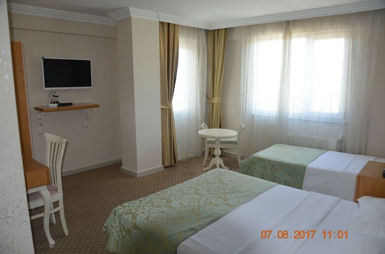 Hotel Sar?�ay Rhodius Otel