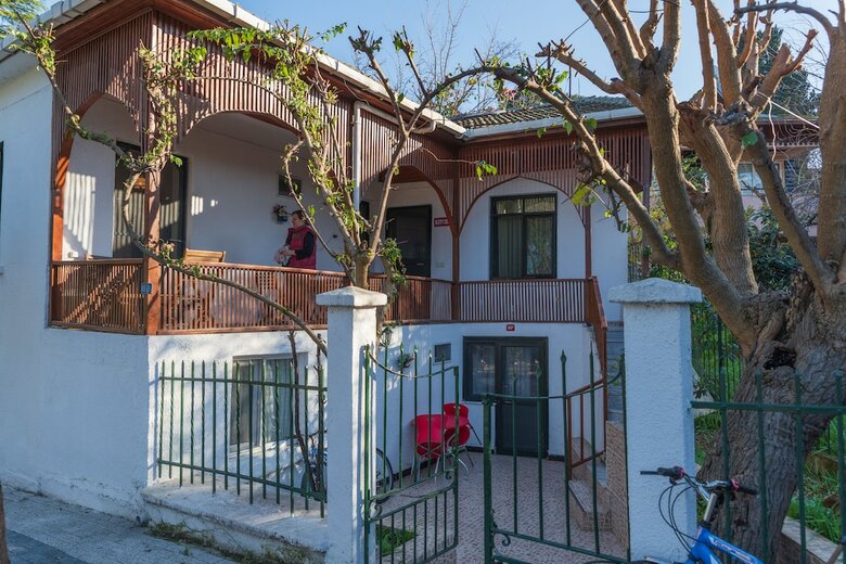 Pension Orhan Kutbay'in Evi Turyolu Cafe Pansiyon