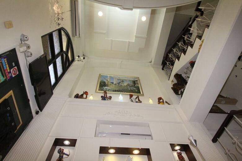 Hotel Peace Art Villa