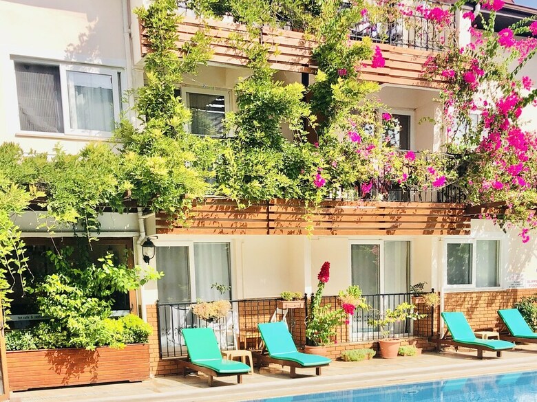 Hotel Ten Apart Otel