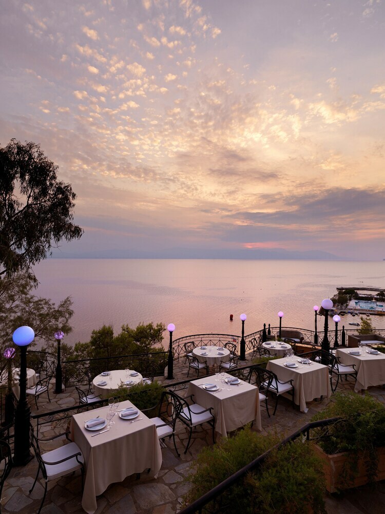 Hotel Ramada By Wyndham Loutraki Poseidon Resort
