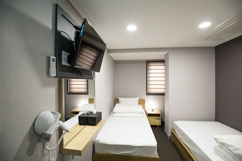 Hotel Blue Mountain Myeongdong