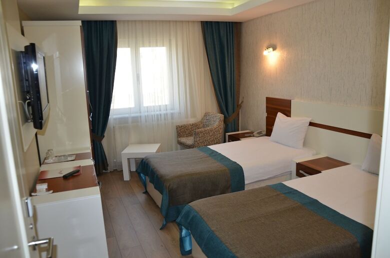 Grand Ahos Hotel & Spa