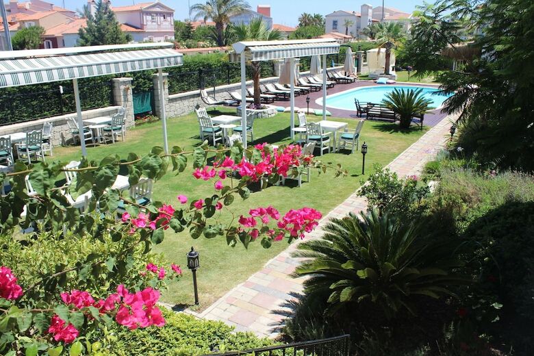 Hotel Alacati Marina Palace Otel