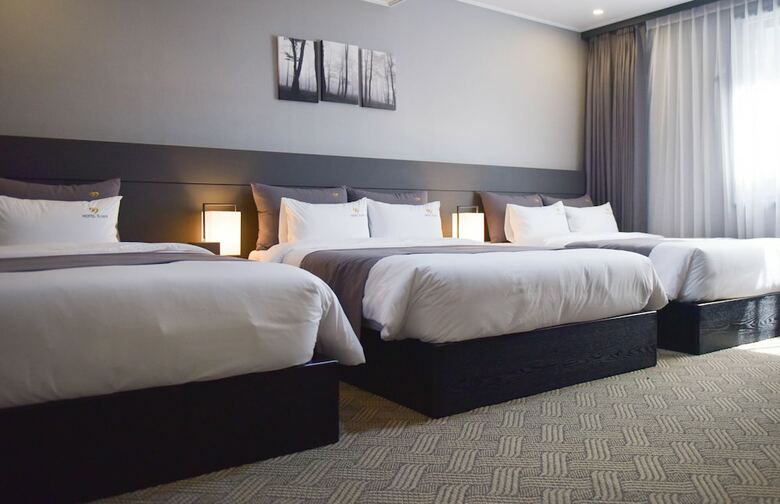 B.cent Hotel