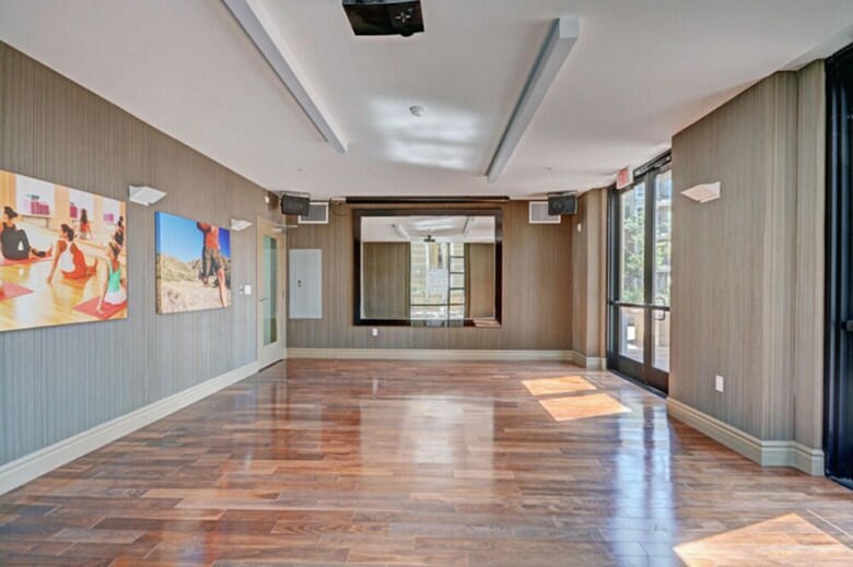 Apartamentos Global Luxury Suites Baypointe Station