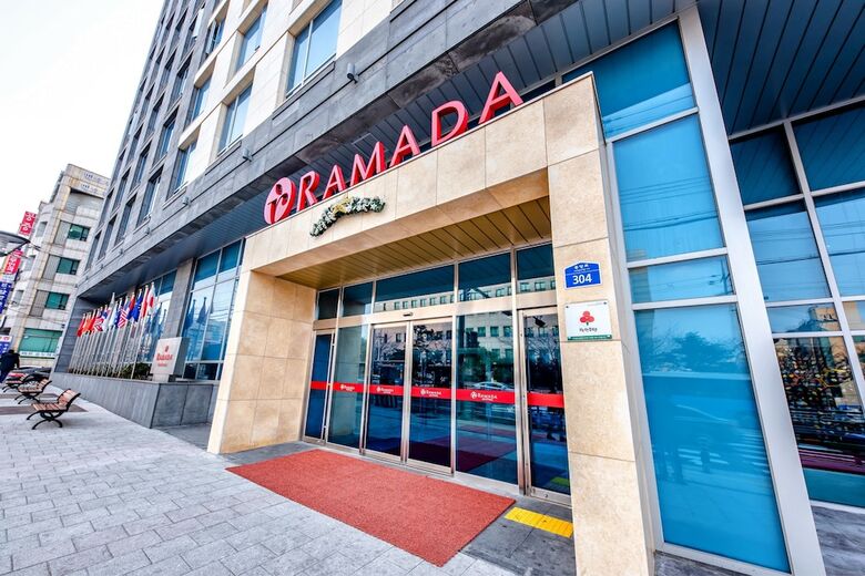Hotel Ramada Jeju City Hall