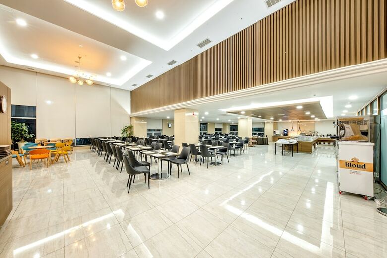Hotel Ramada Jeju City Hall